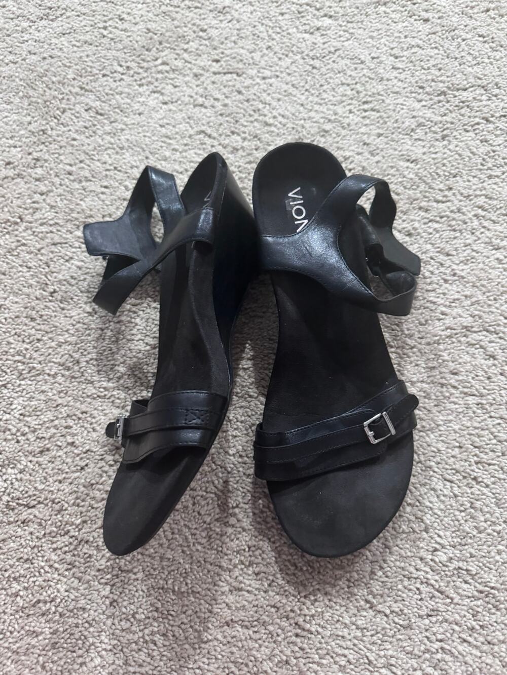 Vionic Noble Laurie Wedge Black Leather Sandals Women's Size 10 Adjustable Strap
